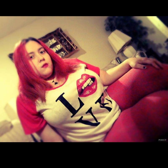 β€π Drama (2X) Gold | HOT PINK Tee / LπVE - Picture 3 of 6